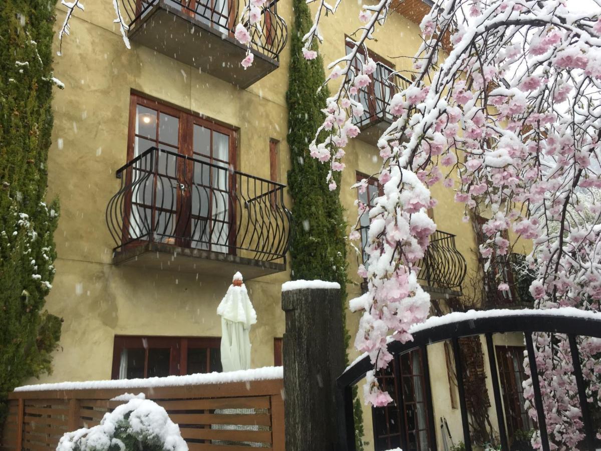 บราวส์บูทิคโฮเต็ล Bed & Breakfast ควีนส์ทาวน์ ภายนอก รูปภาพ